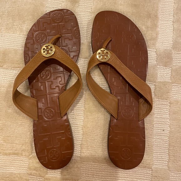Tory Burch Shoes - Tory Burch | THORA SANDAL | Royal Tan/Gold | Size 8 | Flip Flop